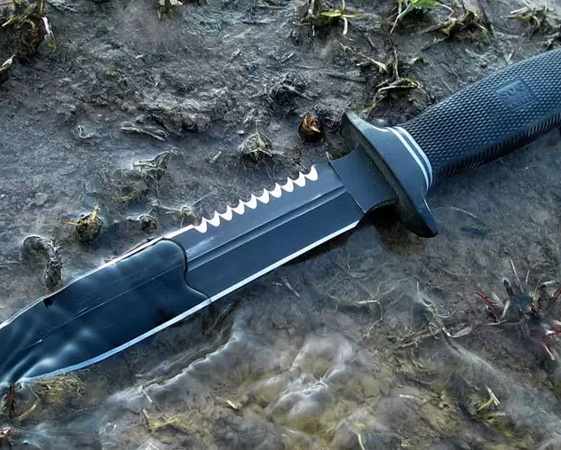 Hunting, survival, tactical and kitchen knives